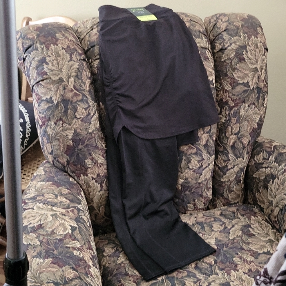 XL Skirpri Skirted Capri Tek Gear